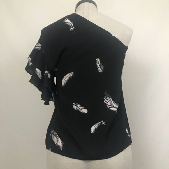 Trouve one shoulder blouse feather print ruffle - Picture 3 of 5